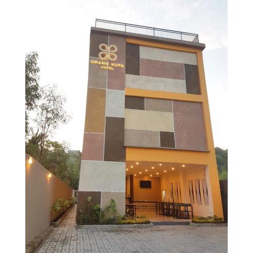 Grand Kuta Hotel