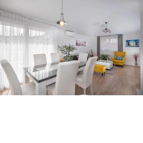 Grand View Apartment