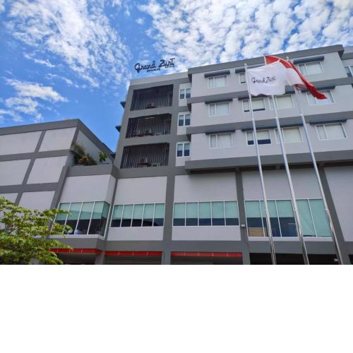 Grand Zuri Ketapang