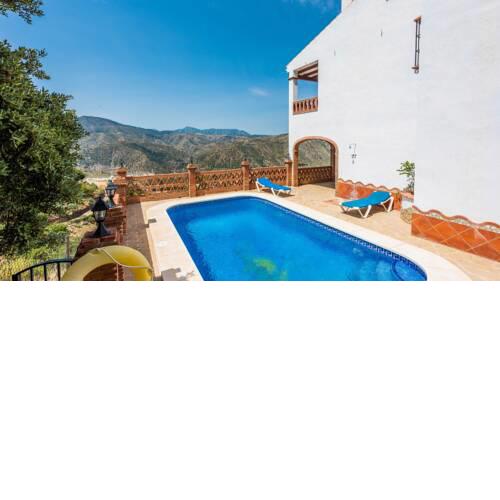 Grandiose villa with private pool ideal for families