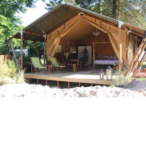 Great Lake Lodge - Spektakulärer Glampingurlaub am Großensee