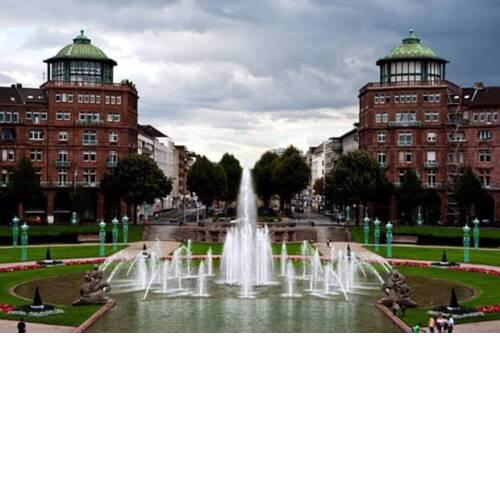 Great location: 2km/City, 1min/Tram, Smart TV, Car park