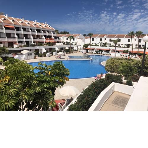 Great location apartment in south tenerife