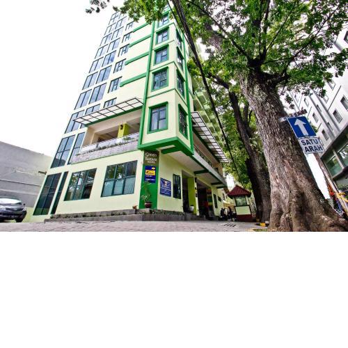 Green Batara Hotel