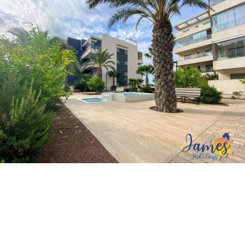 Green Hills Luxury Apartment with Comm pool (in & out) & Spa EB7