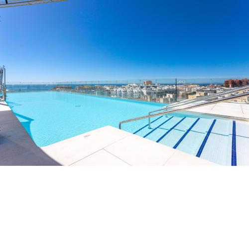 Green Infinity Luxury Apartment by GHR Rentals