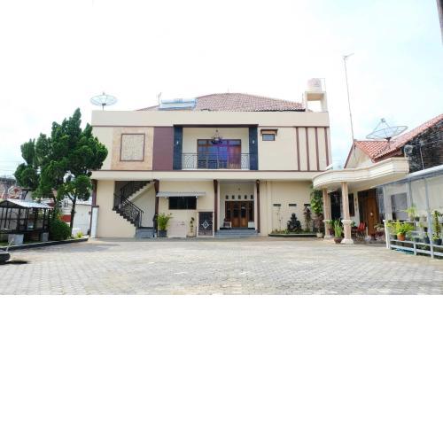 Griya Kinasih Syariah near Alun Alun Pati