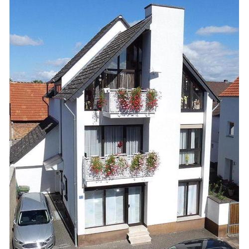 Große Ferienwohnung über 2 Etagen bei Frankfurt