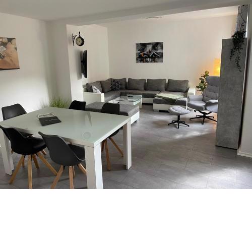 Große moderne Ferienwohnung, ruhige Innenstadtlage