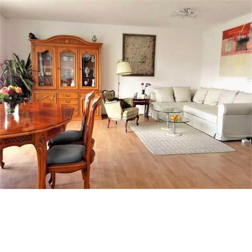 Große Wohnung für Gruppe