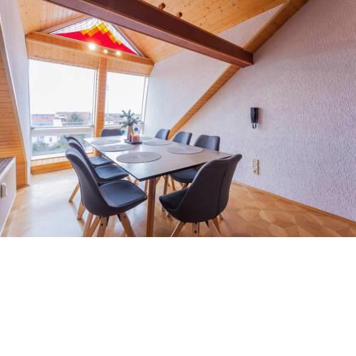 Großes Apartment mit Kamin und Whirlpool