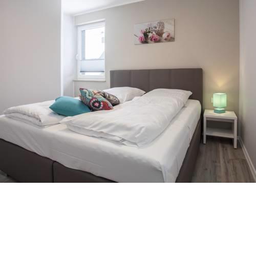 Groupshouse (6 Apartments) for 20 people