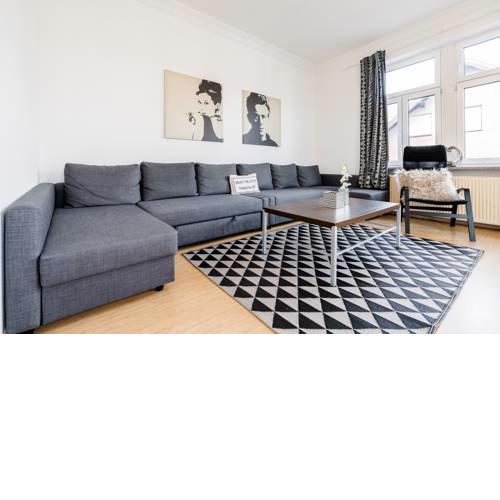 Großzügige Ferienwohnung in Köln-Dellbrück - [#120518]