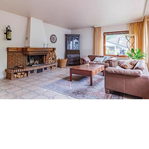 Großzügige Komfort-Ferienwohnung mit Sonnenterrasse und Garten in der Lüneburger Heide