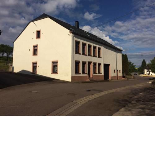 Großzügiges Bauernhaus im Dreiländereck