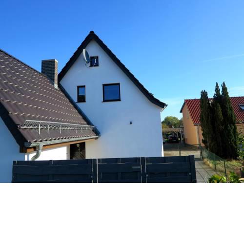 Großzügiges Ferienhaus am Senftenberger See mit 2 Terrassen