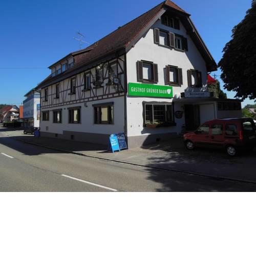 Grüner Baum