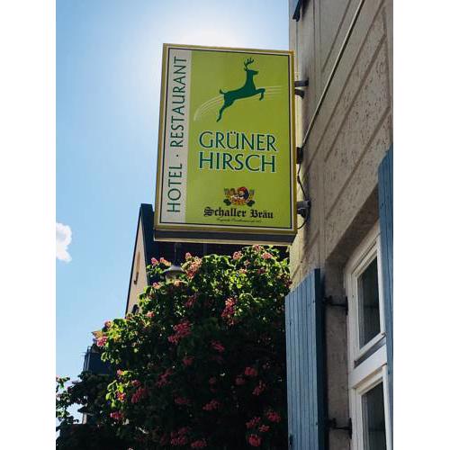 Grüner Hirsch