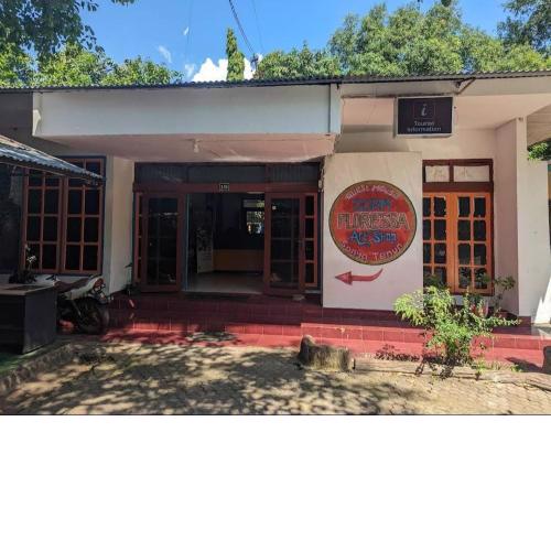 Guest House Dorm Floressa