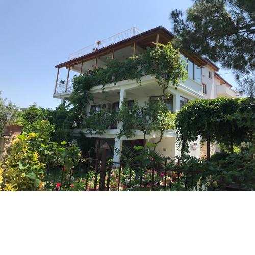 Gunebakan Taliani Hotel