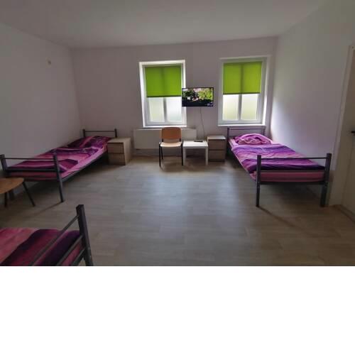 günstige "Monteurwohnung" mit 8 Betten
