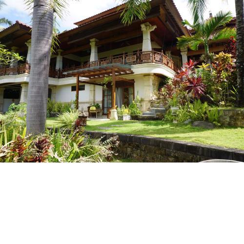 Gunung Paradis Retreat