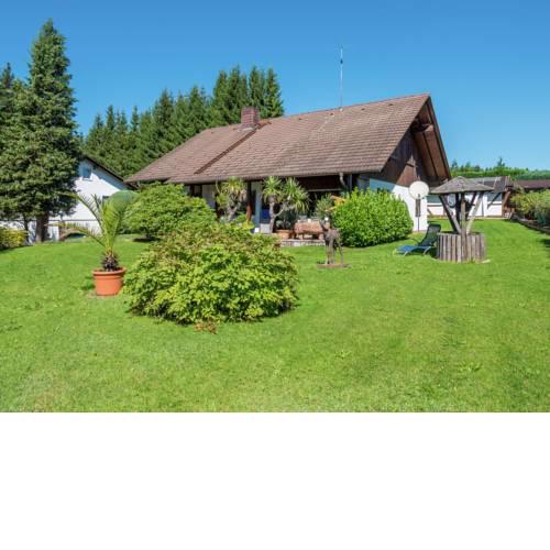 Modern Apartment in Gutenbach with Forest Nearby