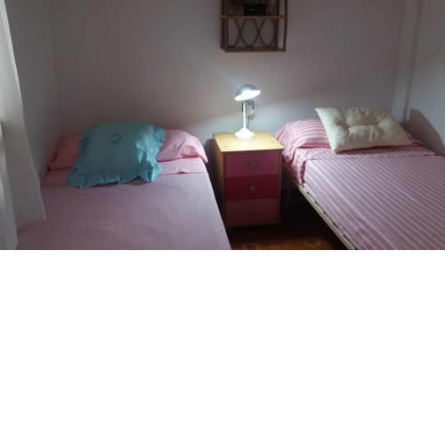Habitacion de dos camas con desayuno