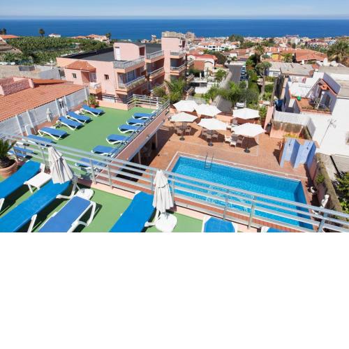 Habitacion doble sin cocina, cerca de Playa Jardin con piscina y Wifi en Puerto de la Cruz