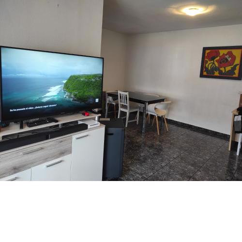 Habitación en apartamento compartido 40 metros playa