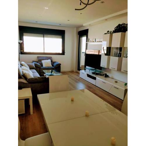 Habitación en Ático compartido con Piscina y Vistas al Mar en Parque Litoral