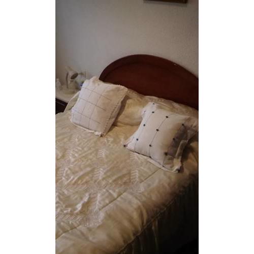 Habitacion para pareja en piso compartido