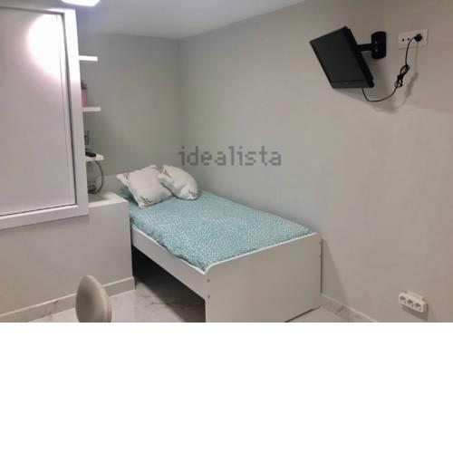 Habitación privada con entrada independiente