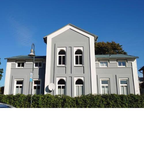 Haltestelle - Private Zimmervermietung Röbel Müritz