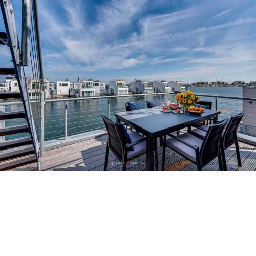 Harbour View Marina: Dachterrasse, Meerblick, Sauna, Bootsanleger