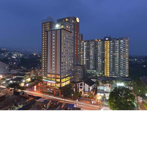 HARRIS Hotel & Conventions Ciumbuleuit - Bandung
