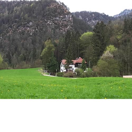 Haus am Berg Schlafende Hexe