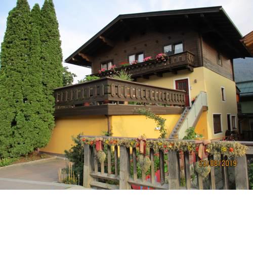 Haus am Dorfplatz