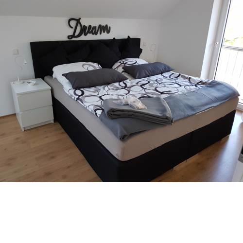 Haus am Hang; Ferienwohnung Fernblick