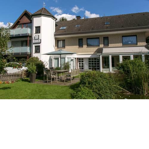 Haus am Wasserfall
