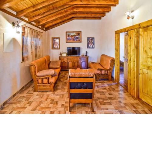 Haus Anita 2 mit Pool fűr 8 Personen