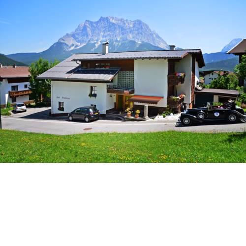 Haus Bergfrieden