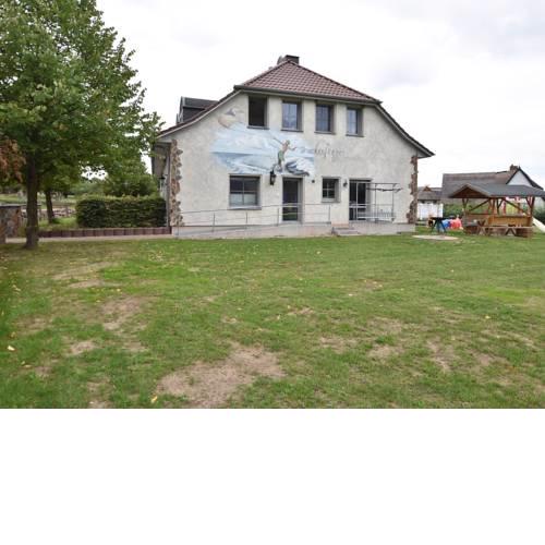 Beautiful Apartment in Pepelow near Sea