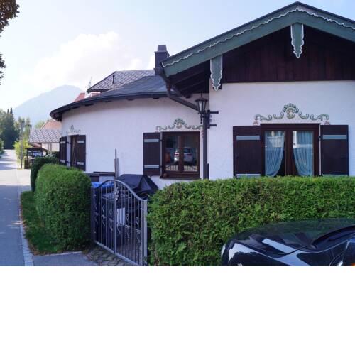 Haus Holly
