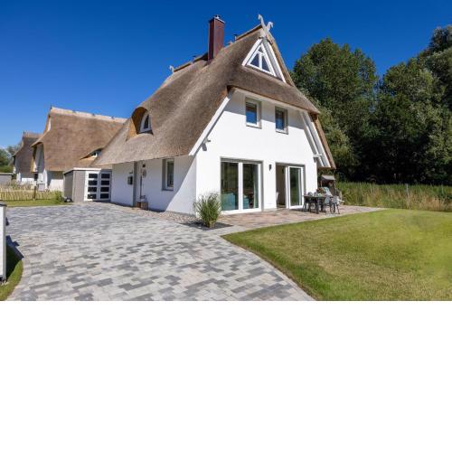Haus "Hygge" mit Kamin, Sauna, Whirpool, Garten OFC 19