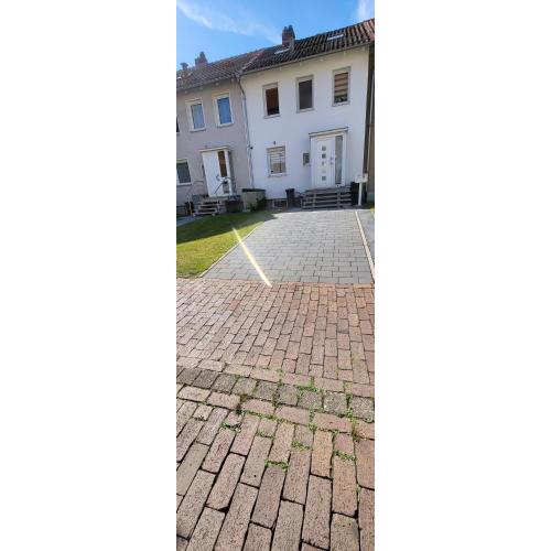 Haus im Stadtgebiet mit perfekter Bahnverbindung