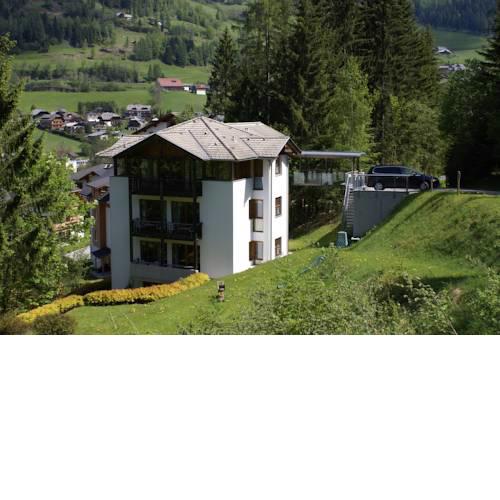 Haus im Turm