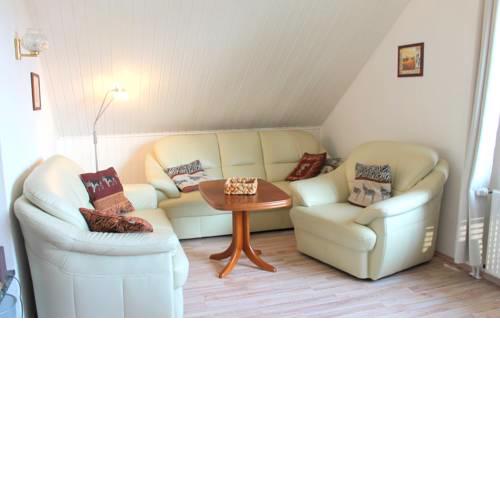 "Haus Kapitän - Whg. oben" geräumige Fewo mit 2 SZ in ruhiger Ortslage - [#5603]