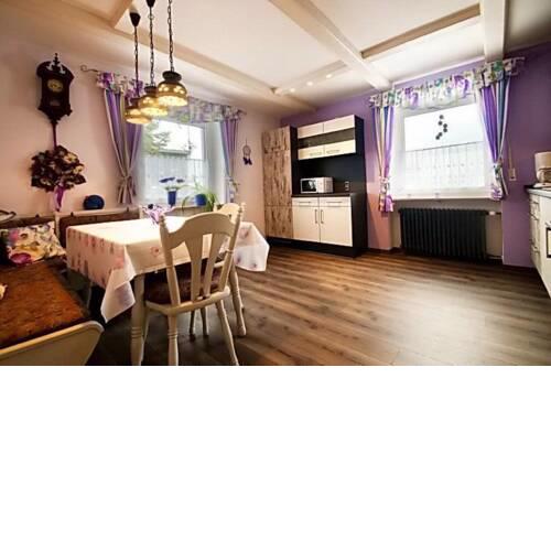 Haus Lila Welle