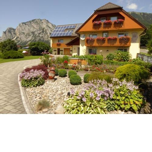HAUS RUSSOLD -FEWO22 in entspannter Atmosphäre - GRÜNER SEE
